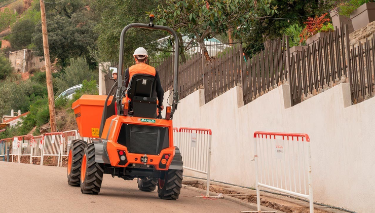 Kompakte AUSA Dumper mit 1,5 Tonnen Nutzlast